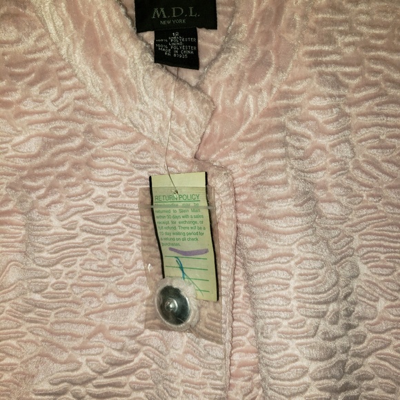 Textured Cropped Jacket - Picture 2 of 5